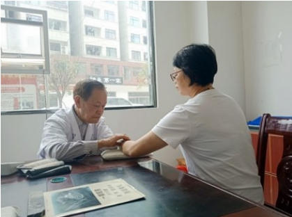 老骥伏枥志 在救人：86岁吴淑民的中医急救普及之路