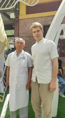 四十载岐黄路：强新民 中医辨证论治情志病临床经验录