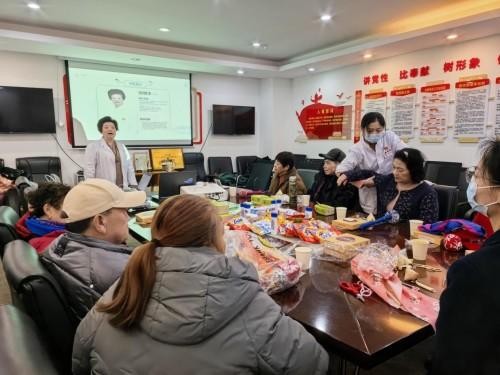 薪火赓续岐黄路 仁心济世守初心 ——建国77周年特别报道国医名师何明华